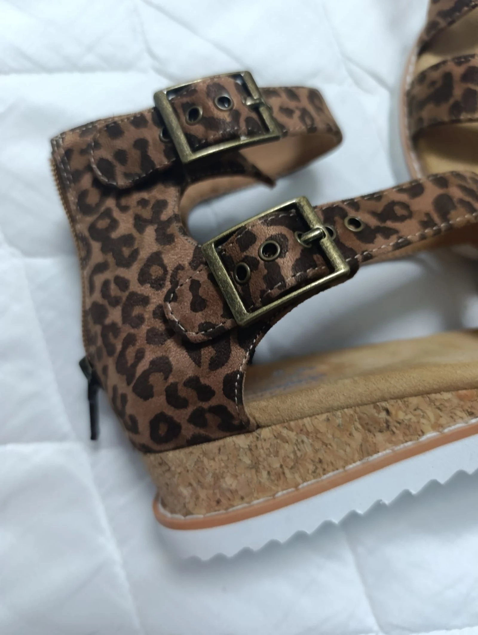 Sandálias Skechers Bob animalprint tamanho 38 – photo 4